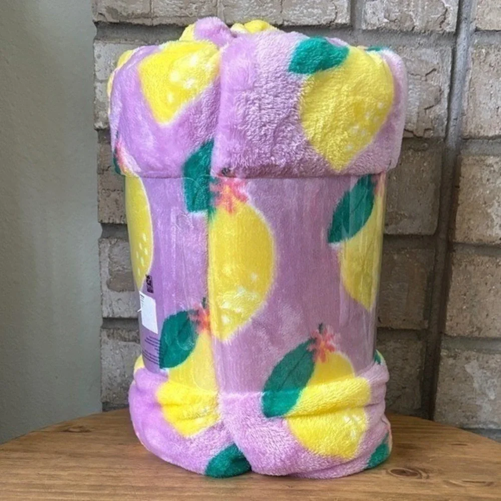 The Big One Lemon Lavender Summer Oversized Super Soft Plush Throw 5ft X 6ft NEW